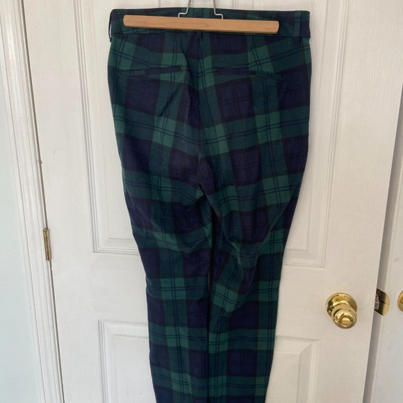 Old Navy High-Waisted Pixie Pants in Plaid - Picture 4 of 5